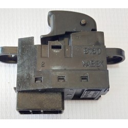 HYUNDAİ STAREX CAM KALDIRMA DÜĞMESİ 93580-4A000