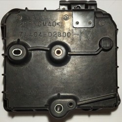 TOYOTA COROLLA AKÜ ALT MUHAFAZASI 74404-02800